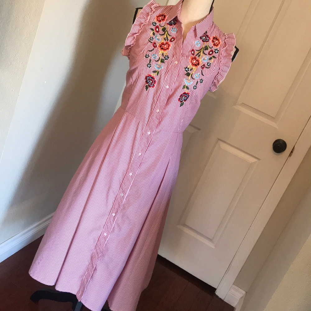 Embroidered shirt dress by Lea & Viola